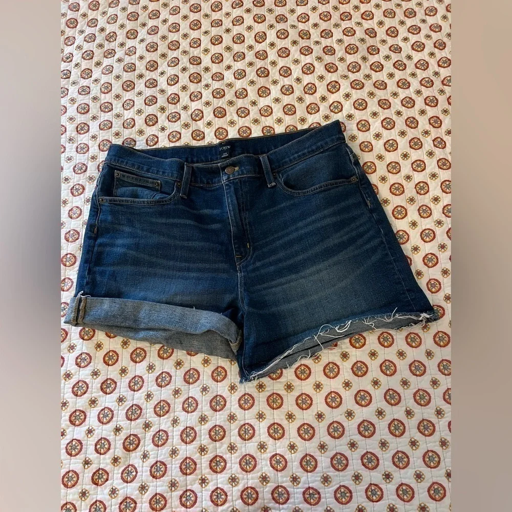 J Crew Dark Wash Jean Shorts Size 32